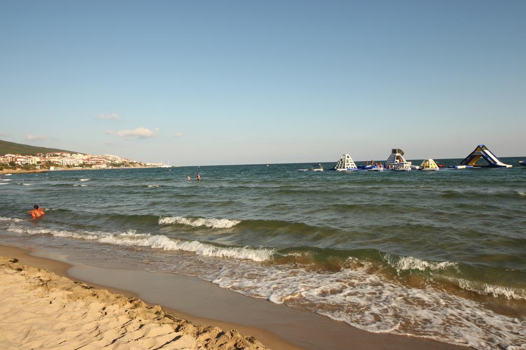 Menada Belle View Apartments Sveti Vlas Eksteriør billede